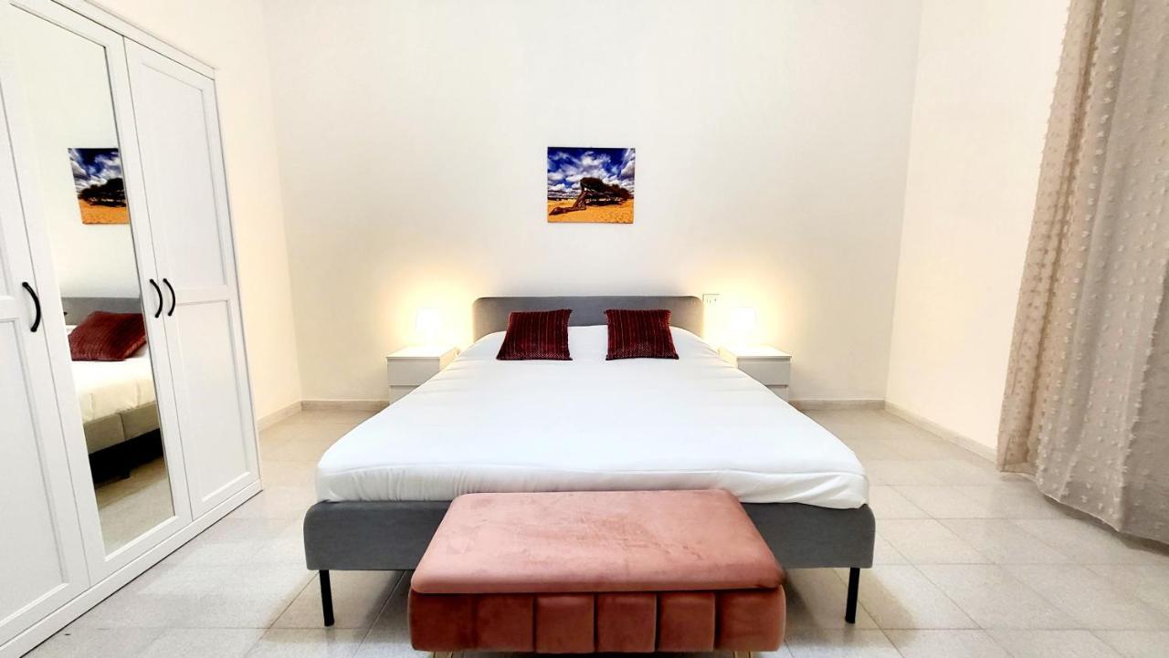 Central Rooms Best Vacation Ever Cagliari Buitenkant foto